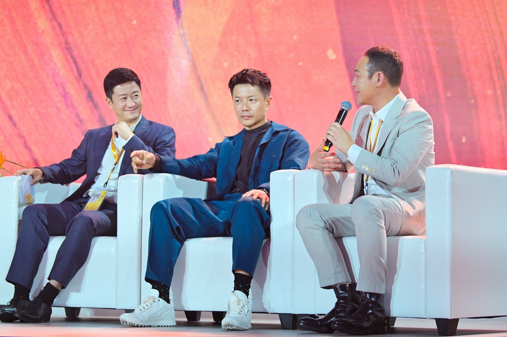 张颂文出席2022年金鸡百花电影节 助力青年电影人发展